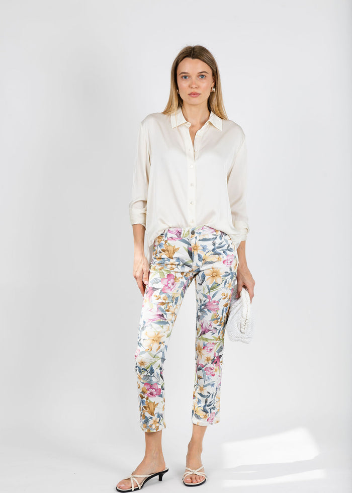 Wonderjeans Ankle Jean 27" in Watercolor Bloom available at Barbra Katz