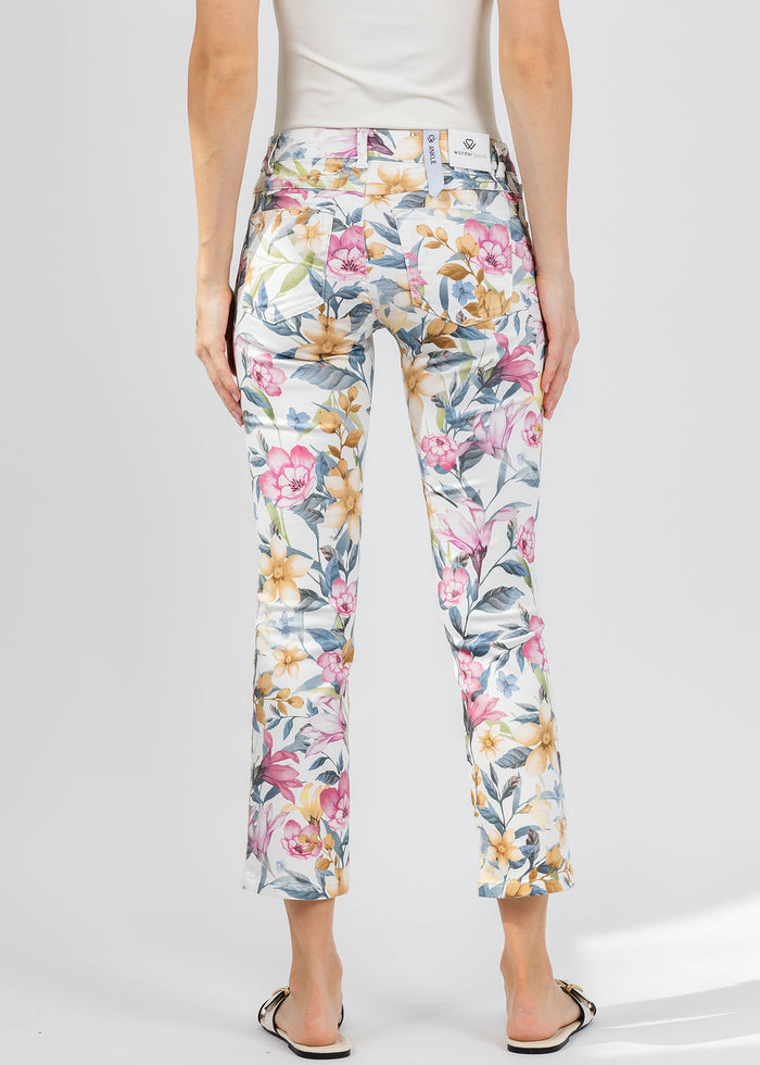 Wonderjeans Ankle Jean 27" in Watercolor Bloom available at Barbra Katz