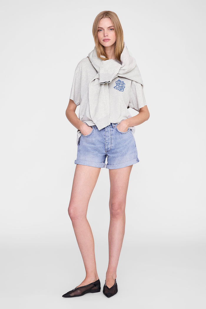 ANINE BING Cade Tee Wave - Heather Grey - on model front second image