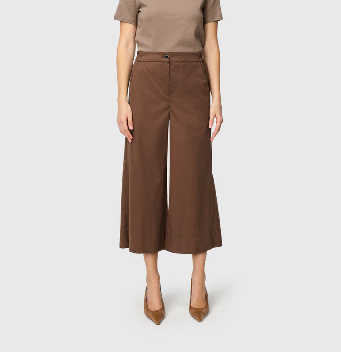 MAC Caroline Tissue Cotton Wide Crop Pants in Fawn Brown available at Barbara Katz
