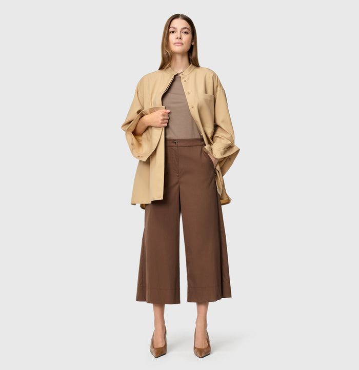 MAC Caroline Tissue Cotton Wide Crop Pants in Fawn Brown available at Barbara Katz