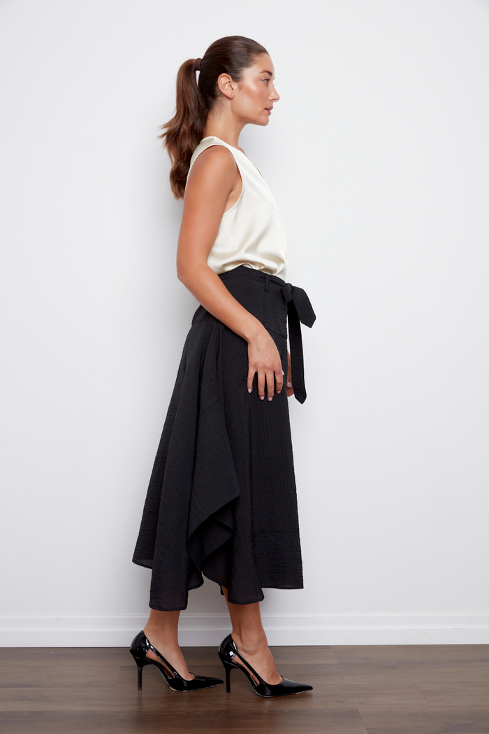 Cece Lightweight Asymmetric Skirt - Black