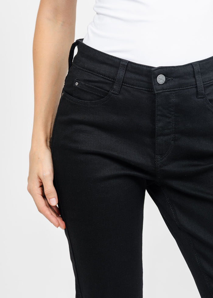 MAC Dream Straight Jeans 30" in Black available at Barbara Katz