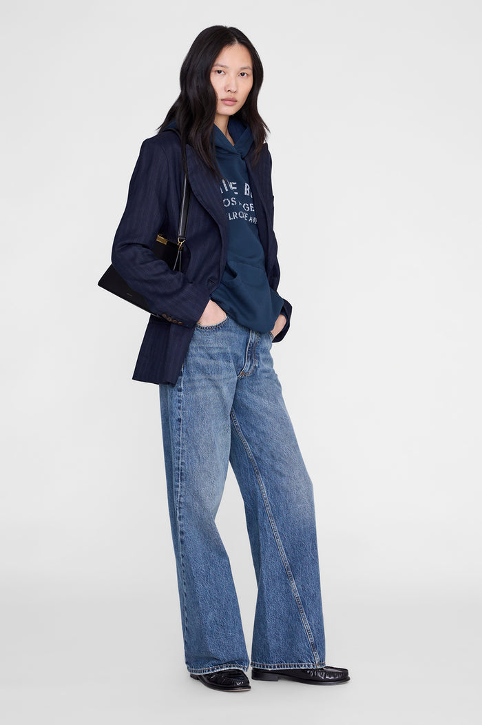 ANINE BING Harvey Sweatshirt Melrose Stencil - Navy - on model front second image