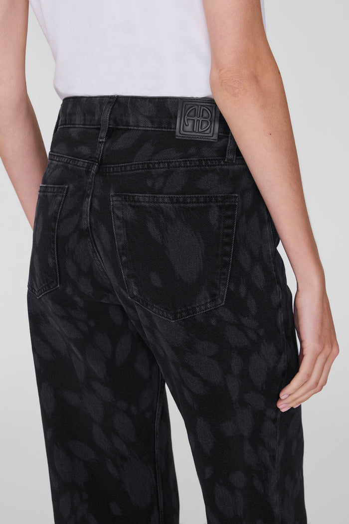 ANINE BING Gavin Jean 29" - Dark Indigo - on model back detail