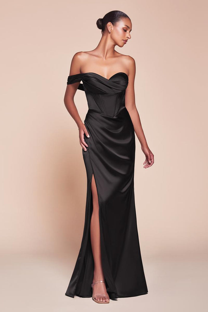 Black / 10
