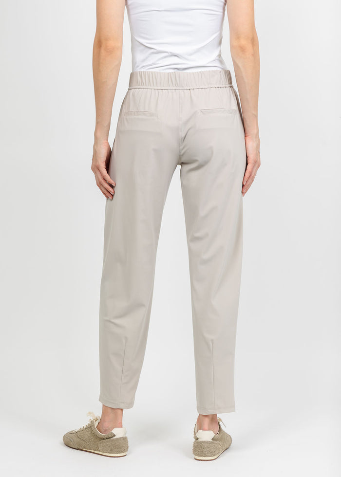 Elliott Lauren Prime Time Tapered Pant in Caulk available at Barbara Katz