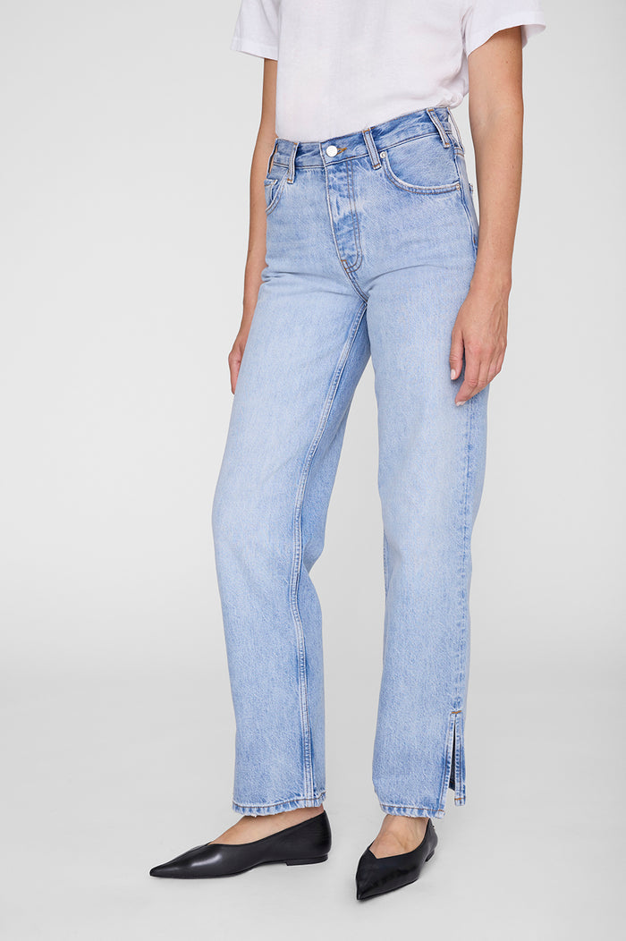 ANINE BING Roy Jean 31" - Blue Glow - on model front detail