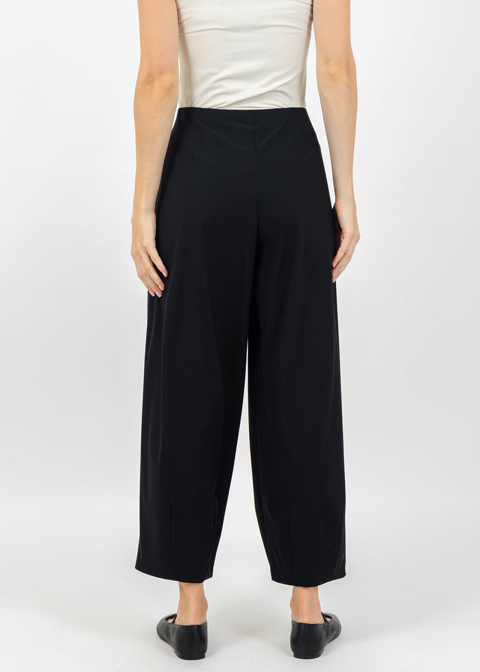 Raffaello Rossi Sally 7/8 High Tech Jersey Pants in Black available at Barbara Katz
