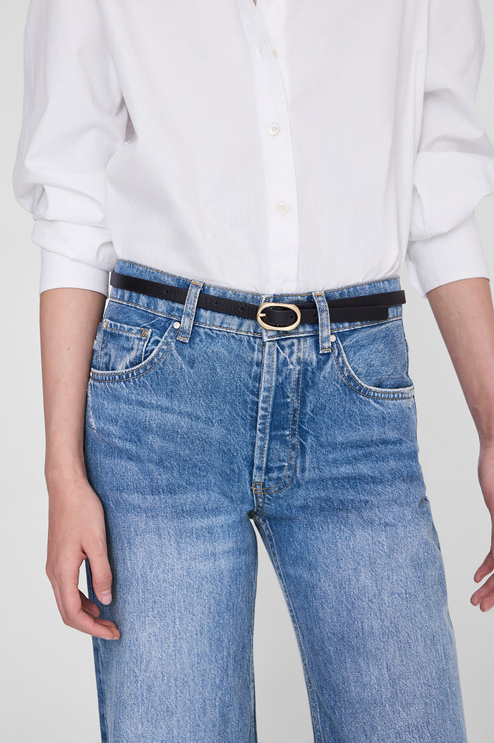 ANINE BING Small Signature Link Belt - Black - on model detail